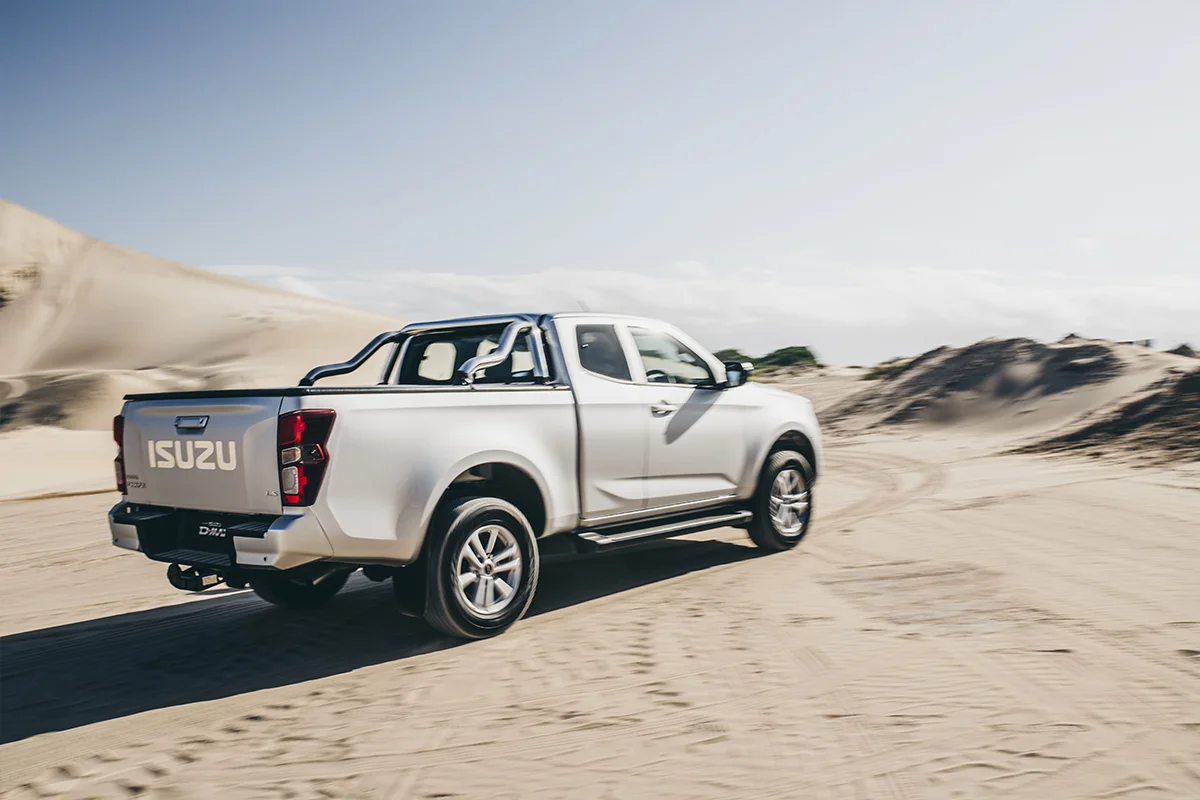 CMH Isuzu d-max extended cab Gallery image 2